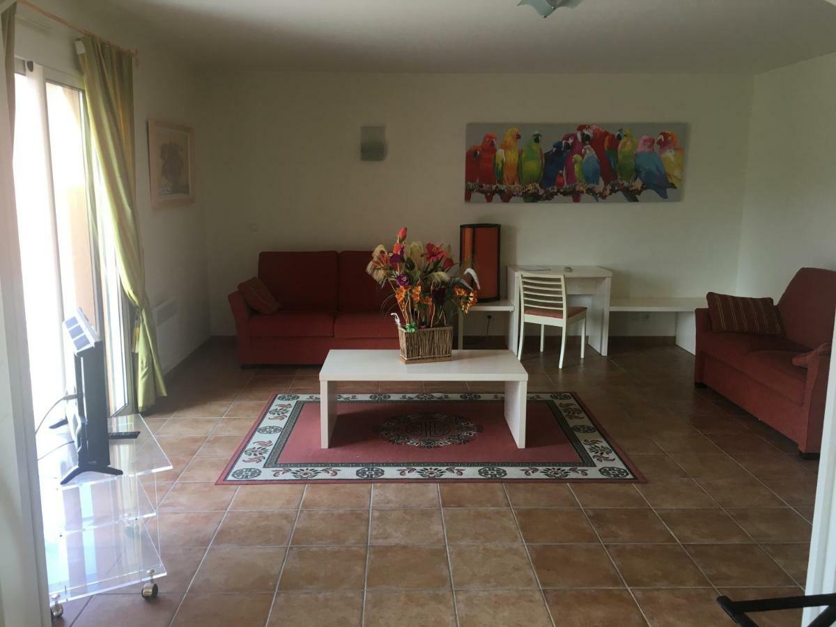 Chambres D'Hotes La Coloniale Варец Экстерьер фото
